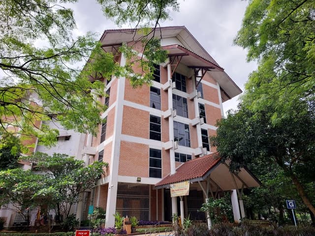 Gedung Fakultas Kesehatan Masyarakat (FKM)
